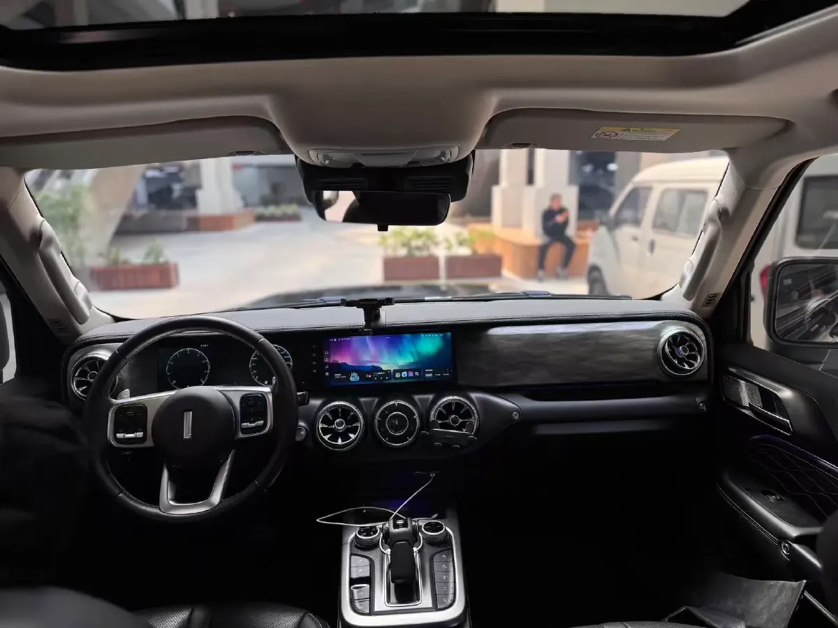 2021 Tank 300 2.0T 227HP L4 8AT,autocango,china used car exporter,china ev exporter,chinese used car exporter,chinese used ev exporter