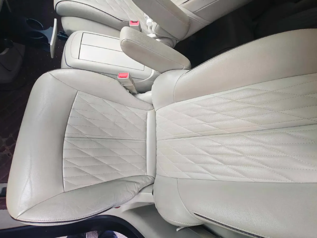 2021 Buick GL8 2.0T 237HP L4 9AT,autocango,china used car exporter,china ev exporter,chinese used car exporter,chinese used ev exporter