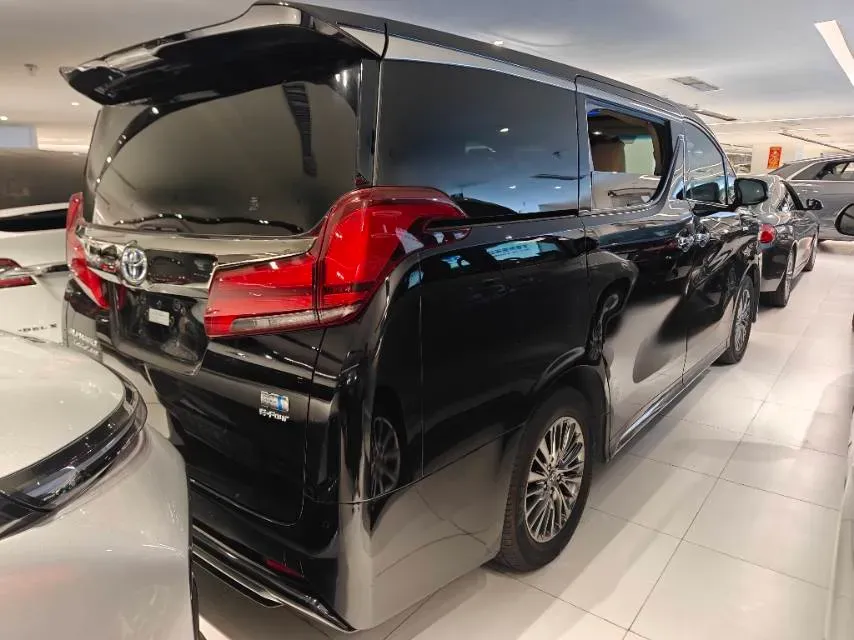 2023 Toyota Alphard 2.5L 117HP L4 E-CVT Hybrid,autocango,china used car exporter,china ev exporter,chinese used car exporter,chinese used ev exporter