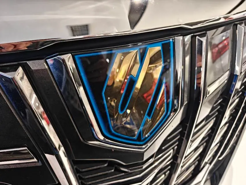 2023 Toyota Alphard 2.5L 117HP L4 E-CVT Hybrid,autocango,china used car exporter,china ev exporter,chinese used car exporter,chinese used ev exporter