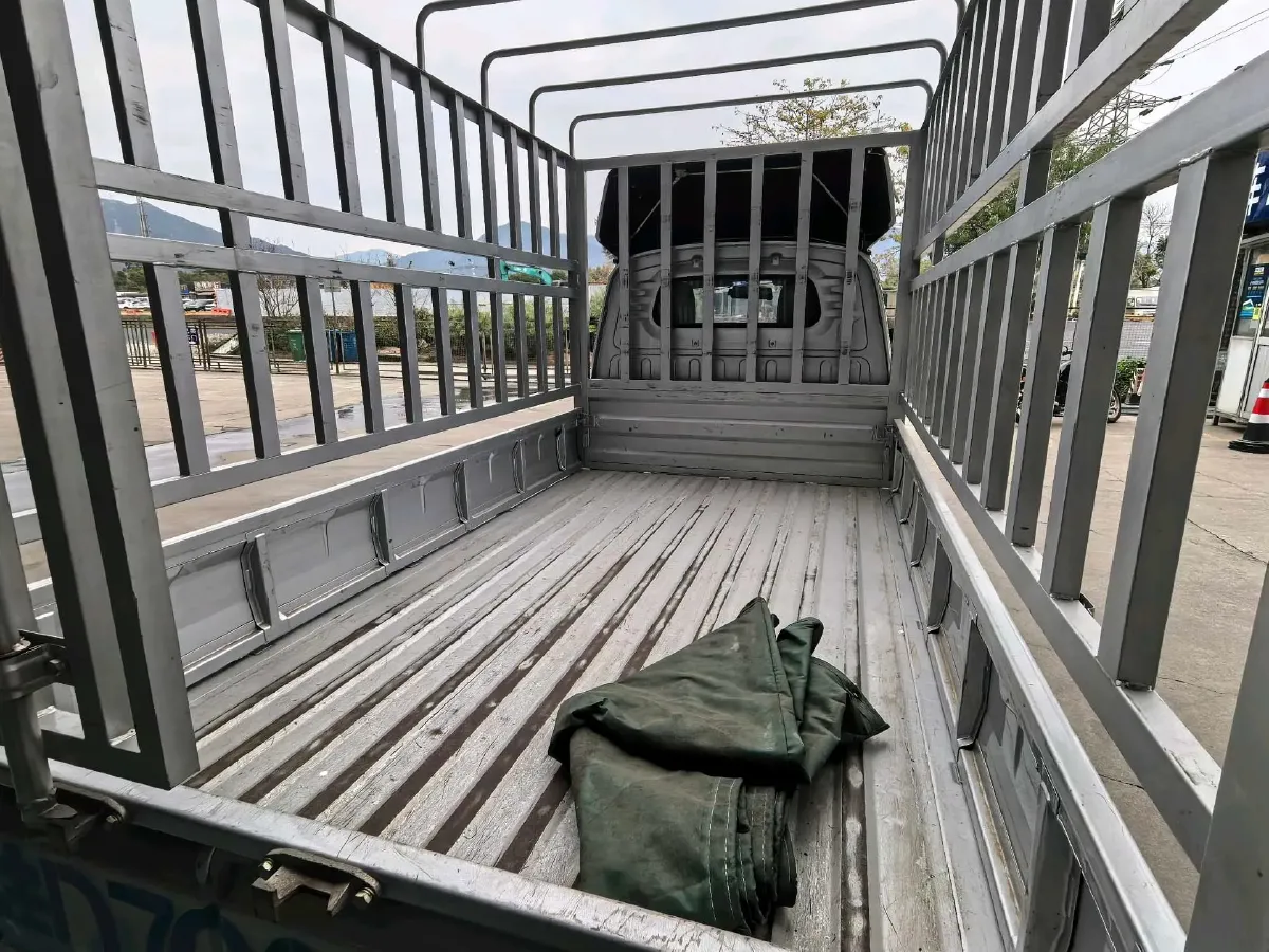 2023 WuLing RongGuang Mini Truck 1.5L 102HP L4 5MT,autocango,china used car exporter,china ev exporter,chinese used car exporter,chinese used ev exporter