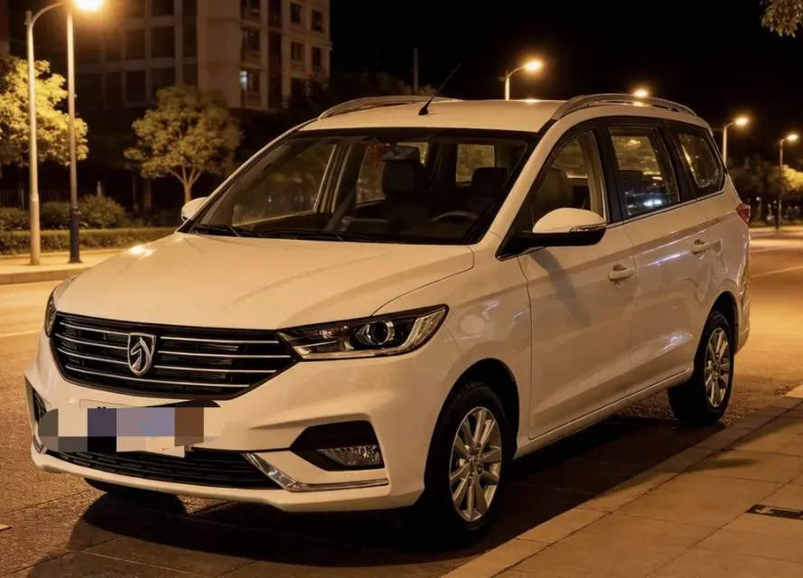 2019 BaoJun 360 1.5L 99HP L4 6MT,autocango,china used car exporter,china ev exporter,chinese used car exporter,chinese used ev exporter