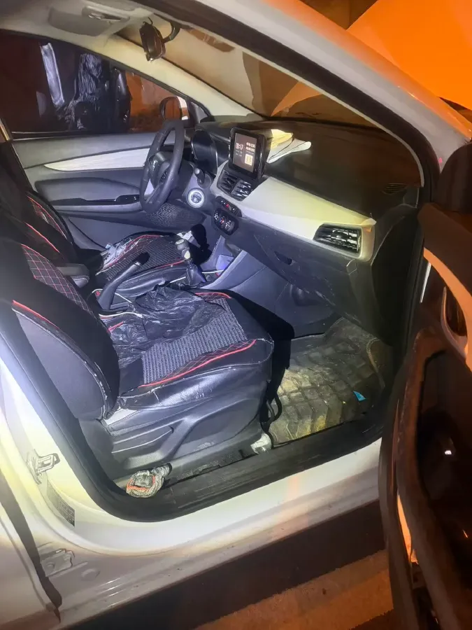 2019 BaoJun 360 1.5L 99HP L4 6MT,autocango,china used car exporter,china ev exporter,chinese used car exporter,chinese used ev exporter