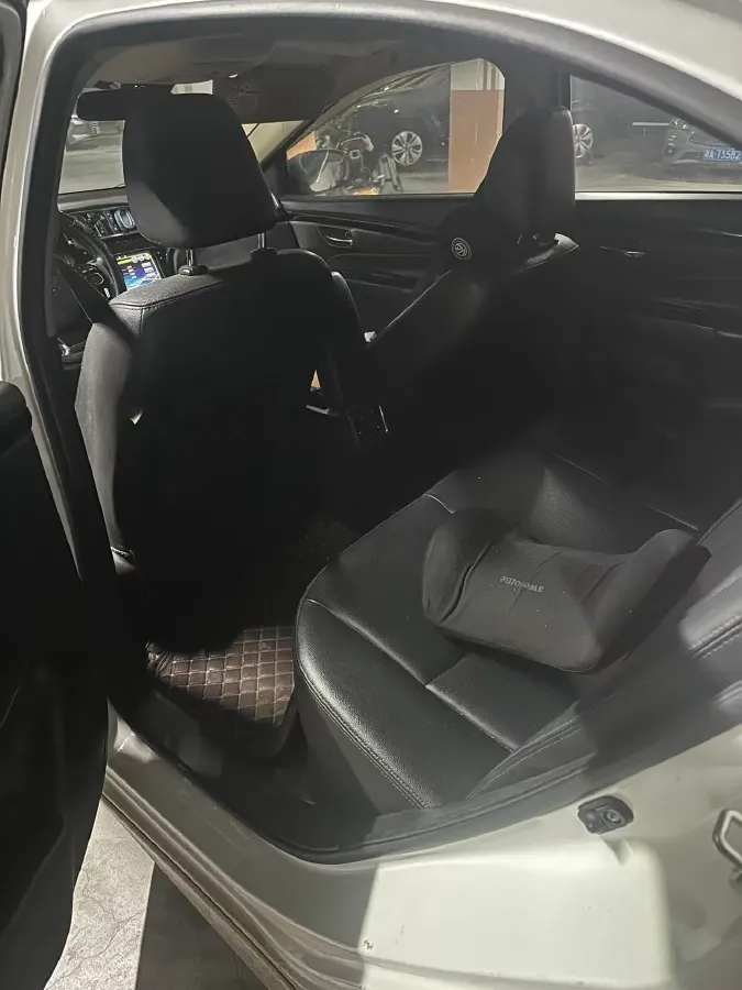 2015 Suzuki Alivio 1.6L 122HP L4 6AT,autocango,china used car exporter,china ev exporter,chinese used car exporter,chinese used ev exporter