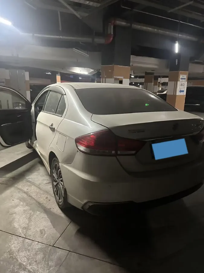 2015 Suzuki Alivio 1.6L 122HP L4 6AT,autocango,china used car exporter,china ev exporter,chinese used car exporter,chinese used ev exporter