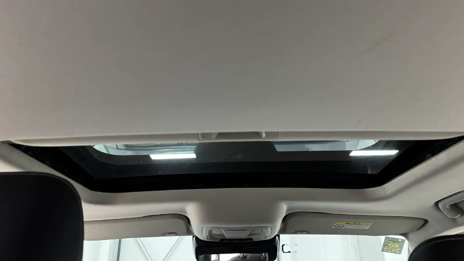 2021 Tank 300 2.0T 227HP L4 8AT,autocango,china used car exporter,china ev exporter,chinese used car exporter,chinese used ev exporter