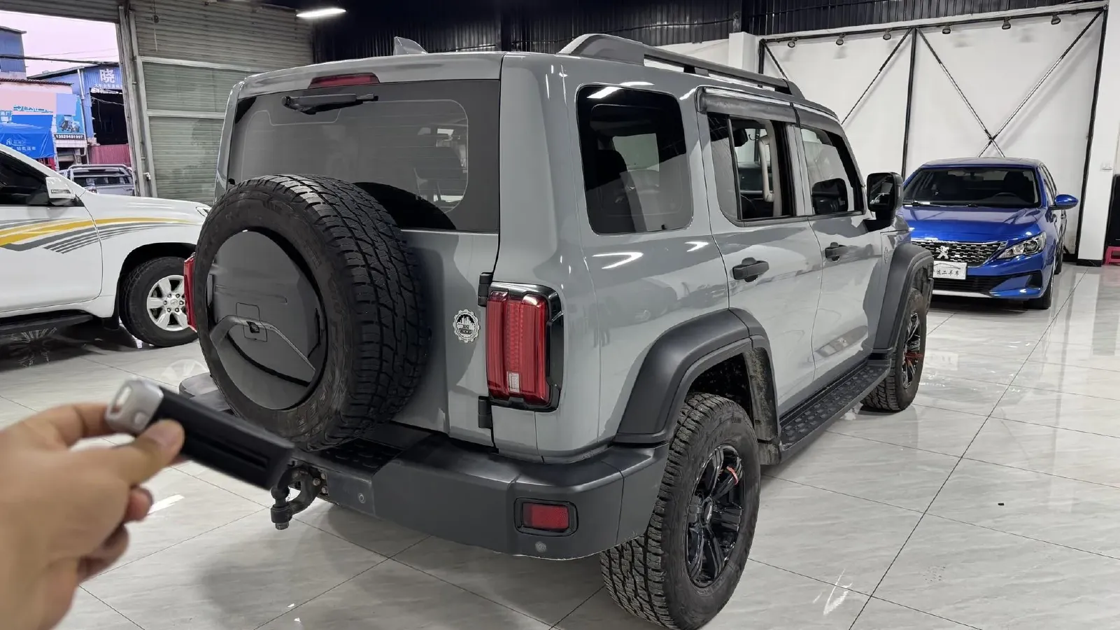 2021 Tank 300 2.0T 227HP L4 8AT,autocango,china used car exporter,china ev exporter,chinese used car exporter,chinese used ev exporter