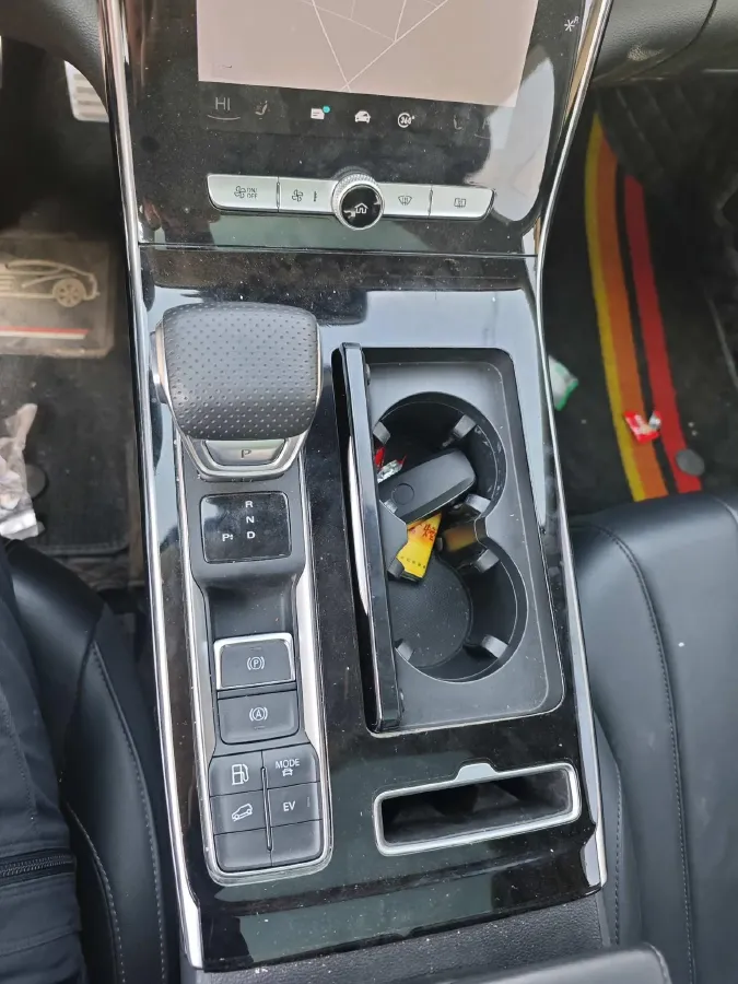 2020 Roewe RX5 eMAX 1.5T 169HP L4 AMT PHEV 16.6KWH,autocango,china used car exporter,china ev exporter,chinese used car exporter,chinese used ev exporter