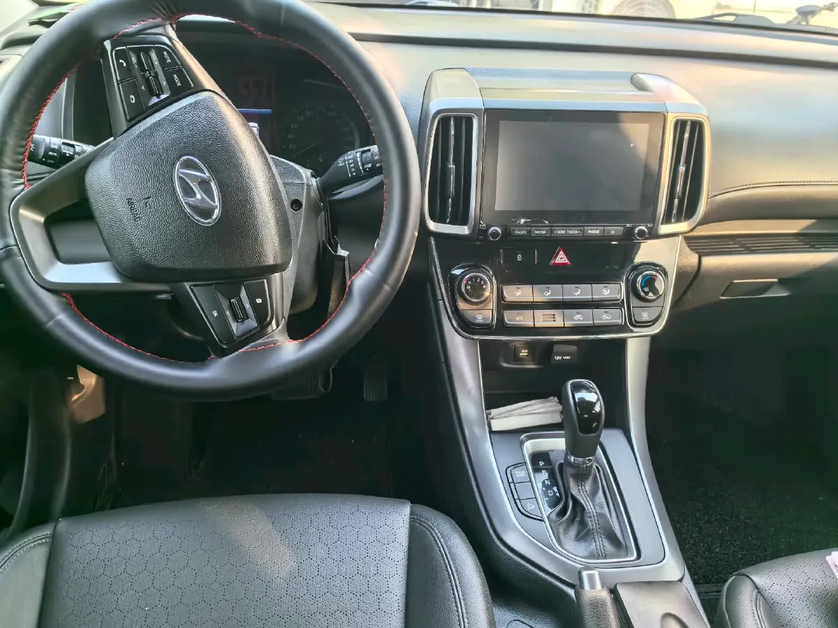 2018 Hyundai ix35 2.0L 160HP L4 6AT,autocango,china used car exporter,china ev exporter,chinese used car exporter,chinese used ev exporter