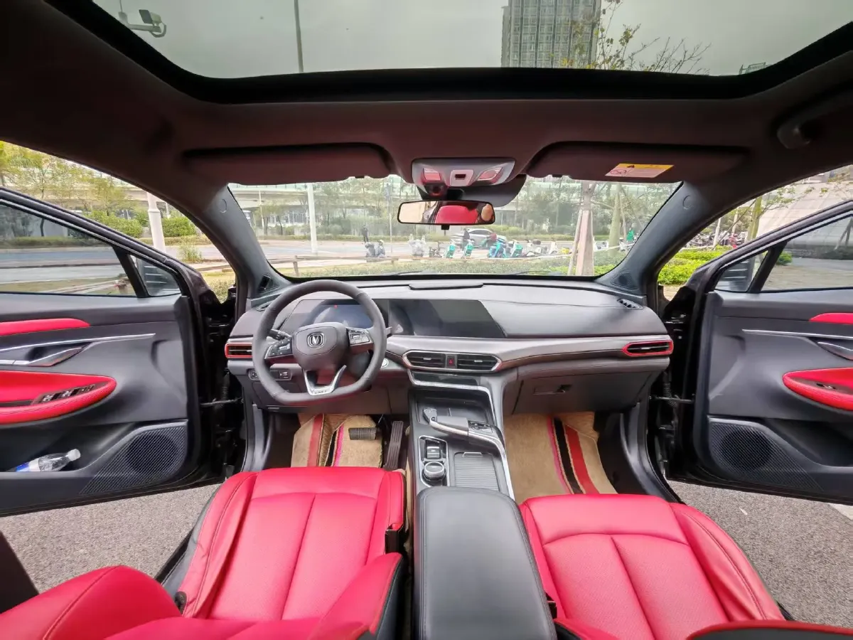 2022 ChangAn UNI-T 1.5T 188HP L4 7DCT,autocango,china used car exporter,china ev exporter,chinese used car exporter,chinese used ev exporter