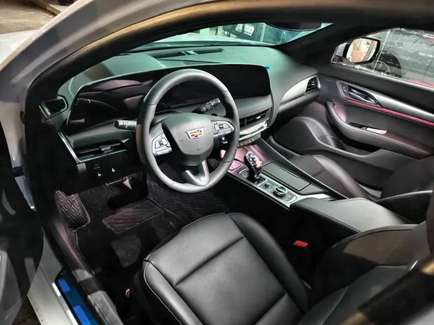 2025 Cadillac CT5 2.0T 237HP L4 10AT,autocango,china used car exporter,china ev exporter,chinese used car exporter,chinese used ev exporter