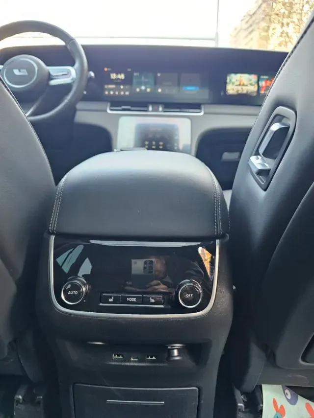 2021 Li ONE Range Extended 131HP REEV 40.5KWH,autocango,china used car exporter,china ev exporter,chinese used car exporter,chinese used ev exporter