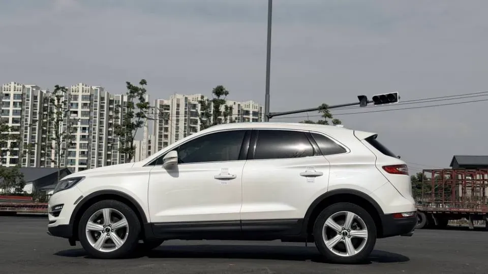 2017 Lincoln MKC 2.0T 203HP L4 6AT,autocango,china used car exporter,china ev exporter,chinese used car exporter,chinese used ev exporter