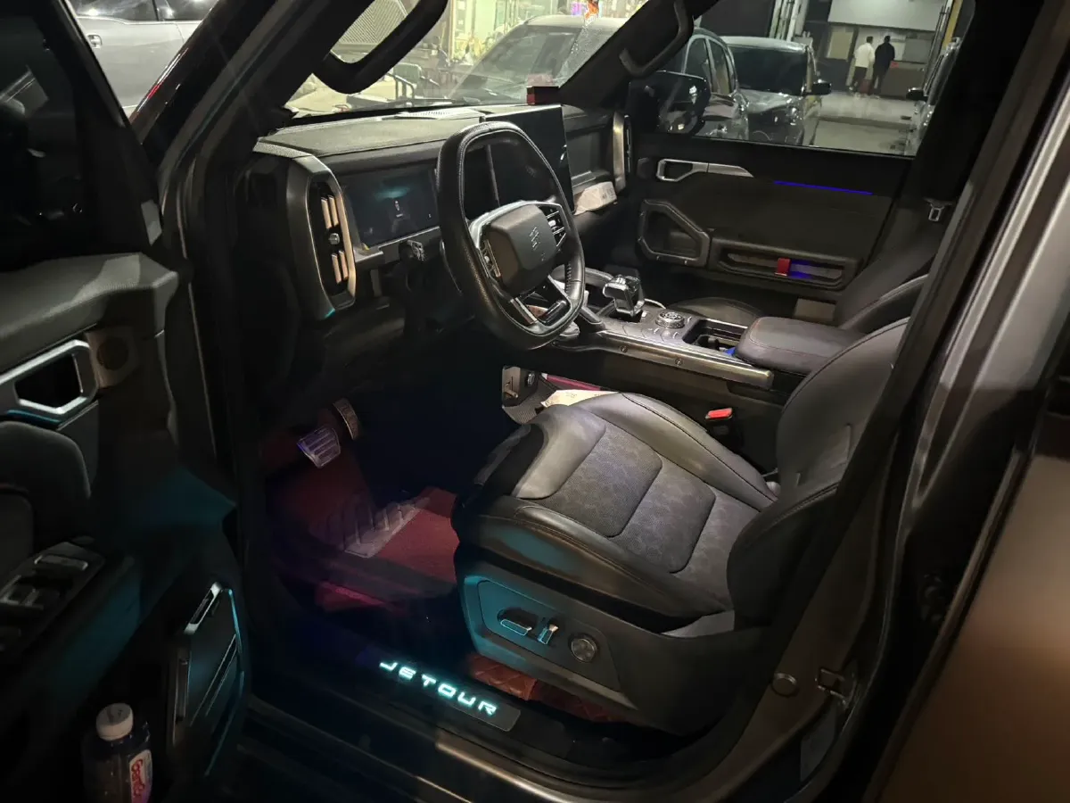 2023 Jetour Traveller 2.0T 254HP L4 8AT,autocango,china used car exporter,china ev exporter,chinese used car exporter,chinese used ev exporter