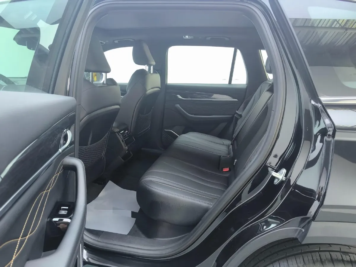 2024 Geely Monjaro 2.0T 218HP L4 7DCT,autocango,china used car exporter,china ev exporter,chinese used car exporter,chinese used ev exporter