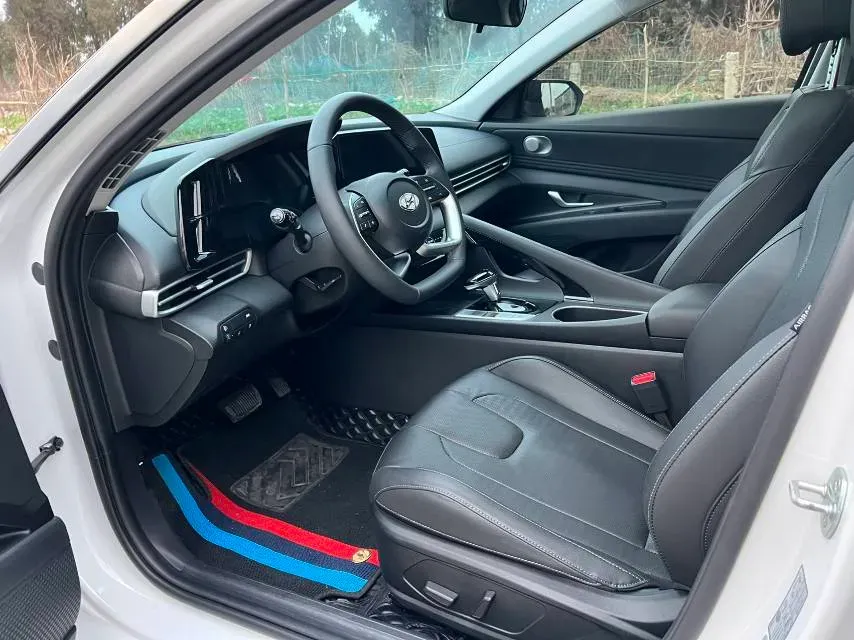 2022 Hyundai Elantra 1.5L 115HP L4 CVT,autocango,china used car exporter,china ev exporter,chinese used car exporter,chinese used ev exporter