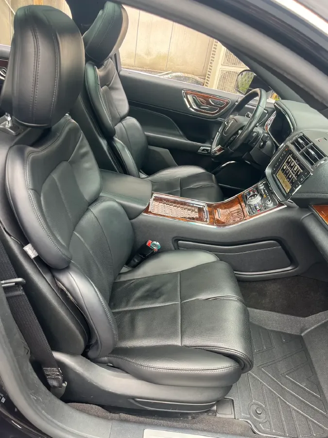 2019 Lincoln Continental 2.0T 261HP L4 6AT,autocango,china used car exporter,china ev exporter,chinese used car exporter,chinese used ev exporter