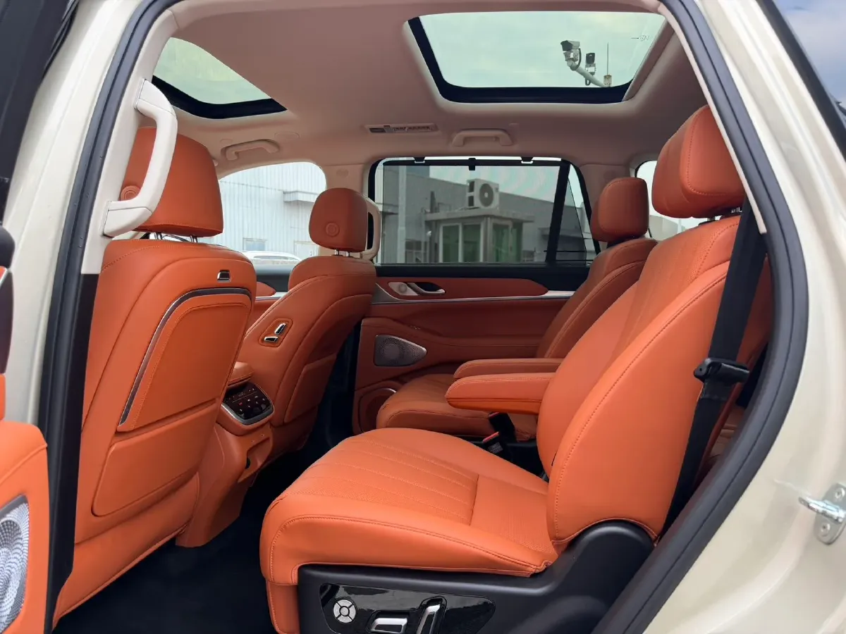 2025 WEY BlueMountain 1.5T 170HP L4 4DHT PHEV 44.5KWH,autocango,china used car exporter,china ev exporter,chinese used car exporter,chinese used ev exporter