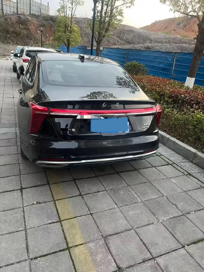 2024 HongQi H5 1.5T 169HP L4 7DCT,autocango,china used car exporter,china ev exporter,chinese used car exporter,chinese used ev exporter