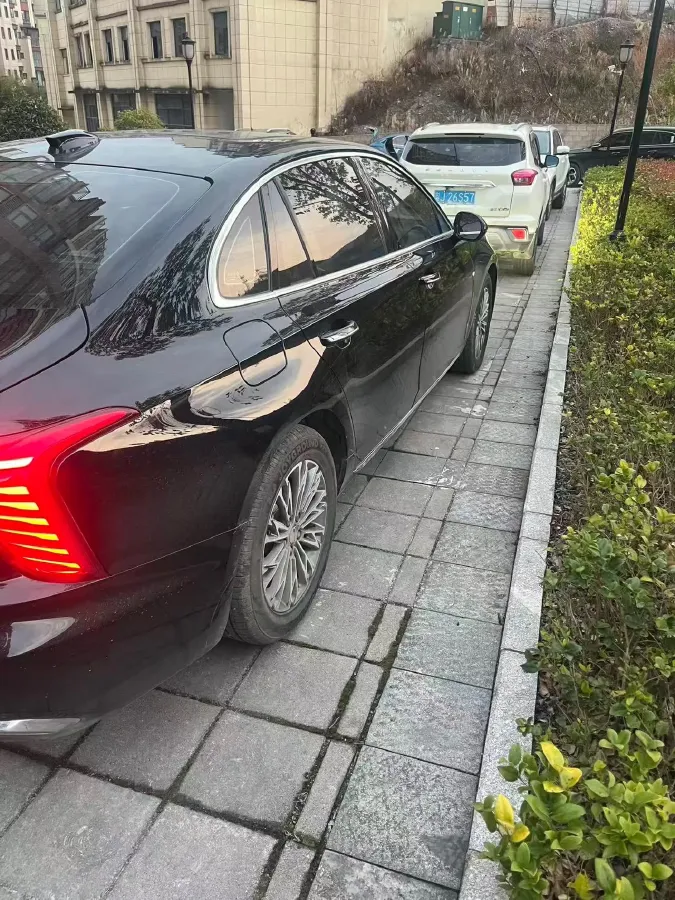 2024 HongQi H5 1.5T 169HP L4 7DCT,autocango,china used car exporter,china ev exporter,chinese used car exporter,chinese used ev exporter