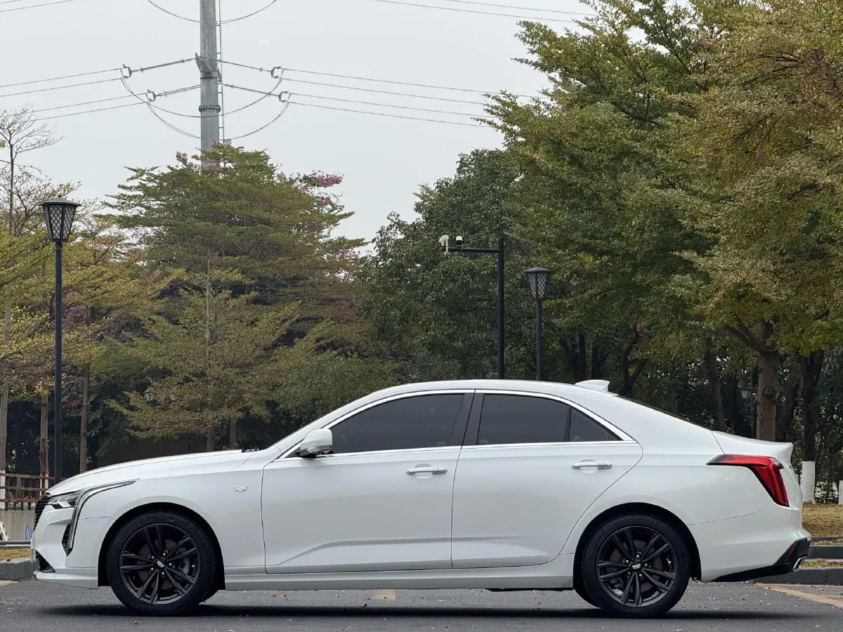 2022 Cadillac CT4 2.0T 237HP L4 8AT,autocango,china used car exporter,china ev exporter,chinese used car exporter,chinese used ev exporter