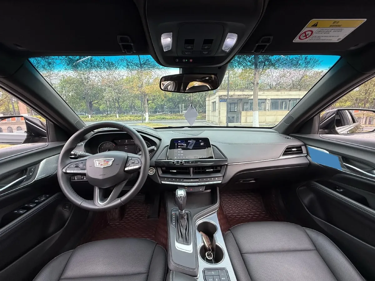 2022 Cadillac CT4 2.0T 237HP L4 8AT,autocango,china used car exporter,china ev exporter,chinese used car exporter,chinese used ev exporter