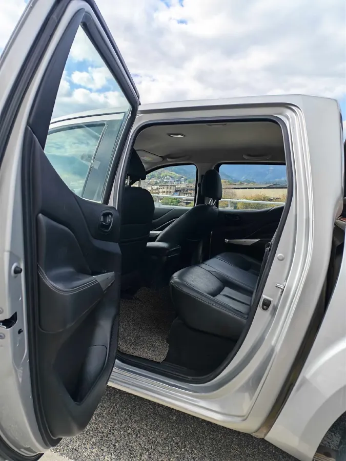 2019 Dongfeng RuiQi 6 2.5T 140HP L4 5MT,autocango,china used car exporter,china ev exporter,chinese used car exporter,chinese used ev exporter