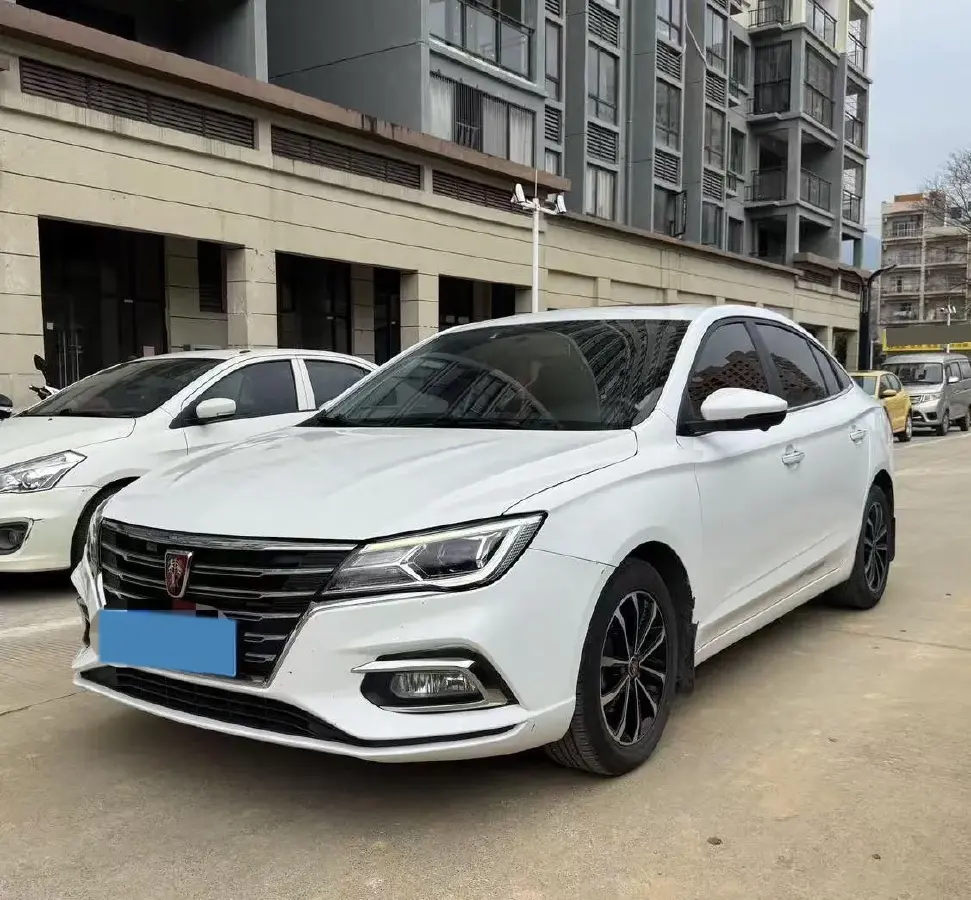 2020 Roewe i5 1.5L 120HP L4 CVT