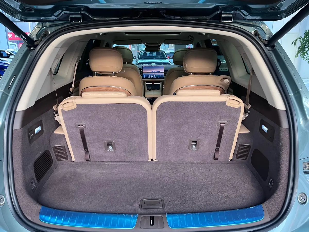 2024 AITO AITO M7 1.5T 152HP L4 REEV 40KWH,autocango,china used car exporter,china ev exporter,chinese used car exporter,chinese used ev exporter