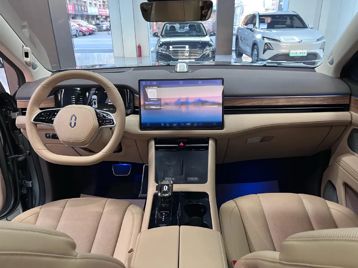 2024 AITO AITO M7 1.5T 152HP L4 REEV 40KWH,autocango,china used car exporter,china ev exporter,chinese used car exporter,chinese used ev exporter