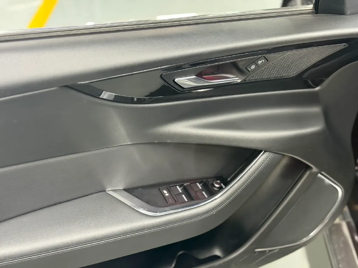 2020 Jaguar XEL 2.0T 200HP L4 8AT,autocango,china used car exporter,china ev exporter,chinese used car exporter,chinese used ev exporter