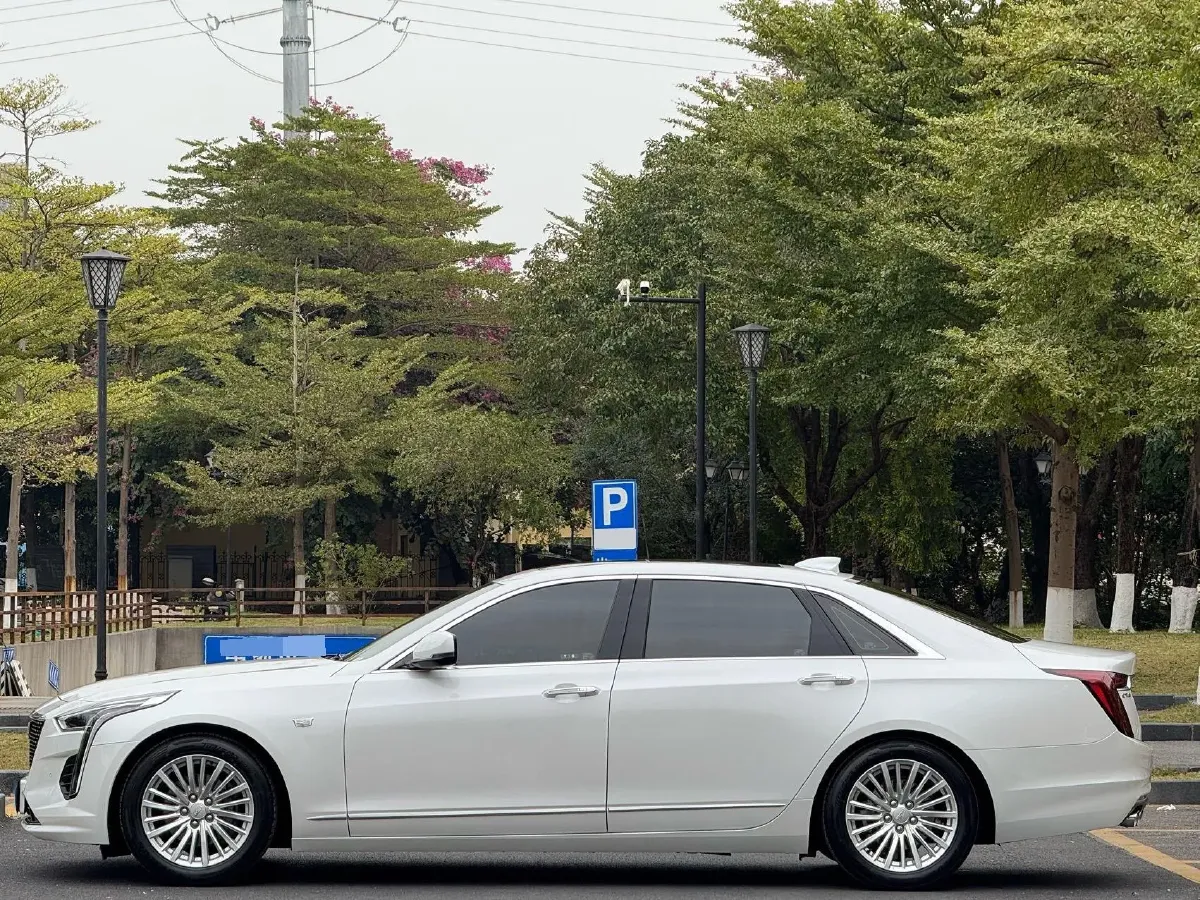 2022 Cadillac CT6 2.0T 237HP L4 10AT,autocango,china used car exporter,china ev exporter,chinese used car exporter,chinese used ev exporter