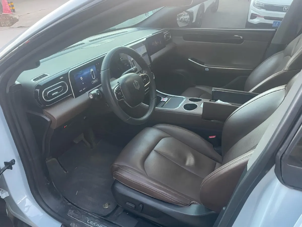 2024 Leapmotor C01 BEV 62.8KWH,autocango,china used car exporter,china ev exporter,chinese used car exporter,chinese used ev exporter