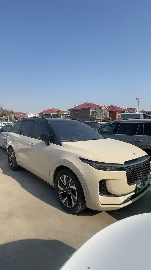 2021 Li ONE Range Extended 131HP REEV 40.5KWH,autocango,china used car exporter,china ev exporter,chinese used car exporter,chinese used ev exporter