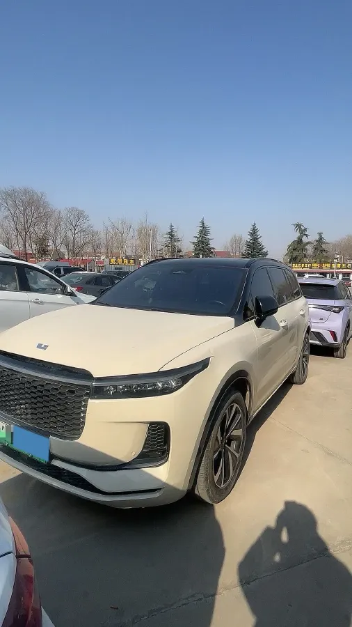 2021 Li ONE Range Extended 131HP REEV 40.5KWH,autocango,china used car exporter,china ev exporter,chinese used car exporter,chinese used ev exporter