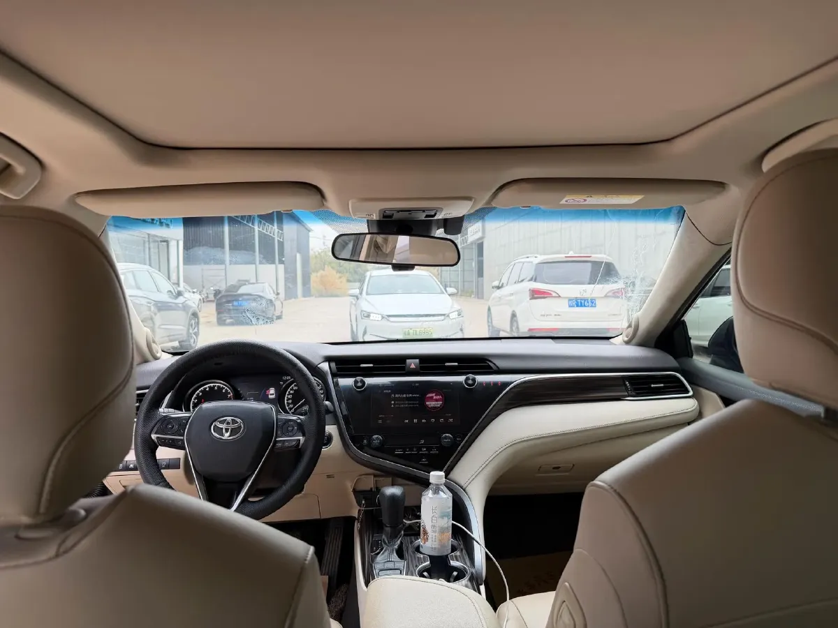 2019 Toyota Camry 2.5L 209HP L4 8AT,autocango,china used car exporter,china ev exporter,chinese used car exporter,chinese used ev exporter