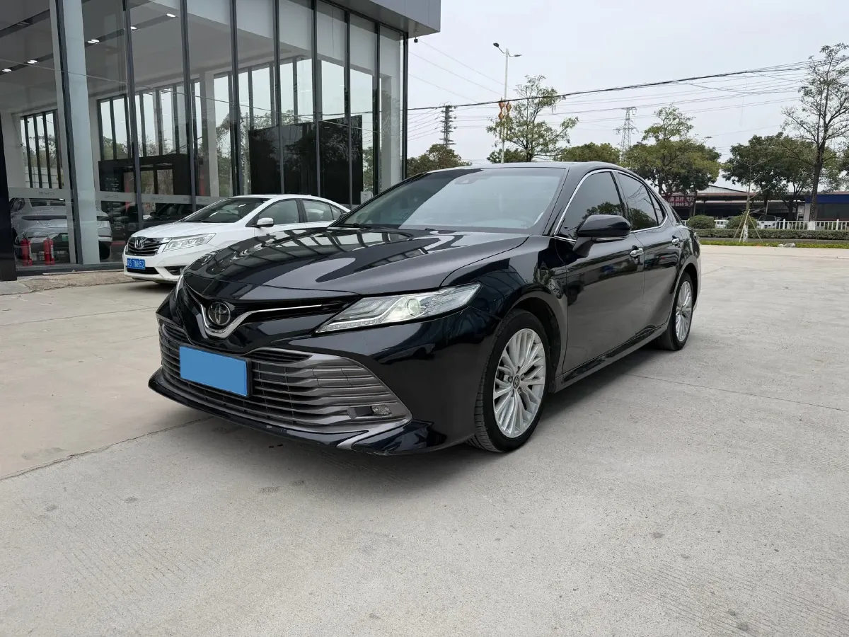 2019 Toyota Camry 2.5L 209HP L4 8AT,autocango,china used car exporter,china ev exporter,chinese used car exporter,chinese used ev exporter