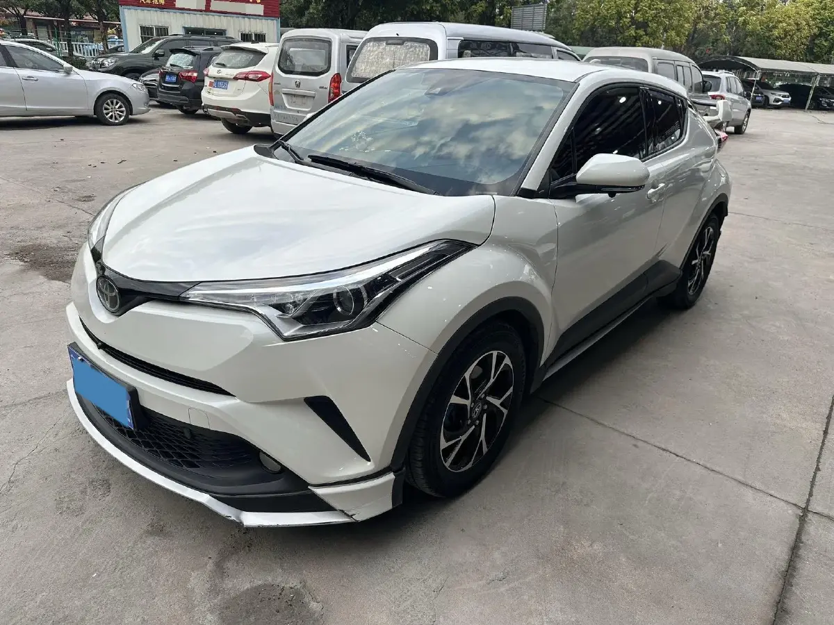 2018 Toyota C-HR 2.0L 171HP L4 CVT