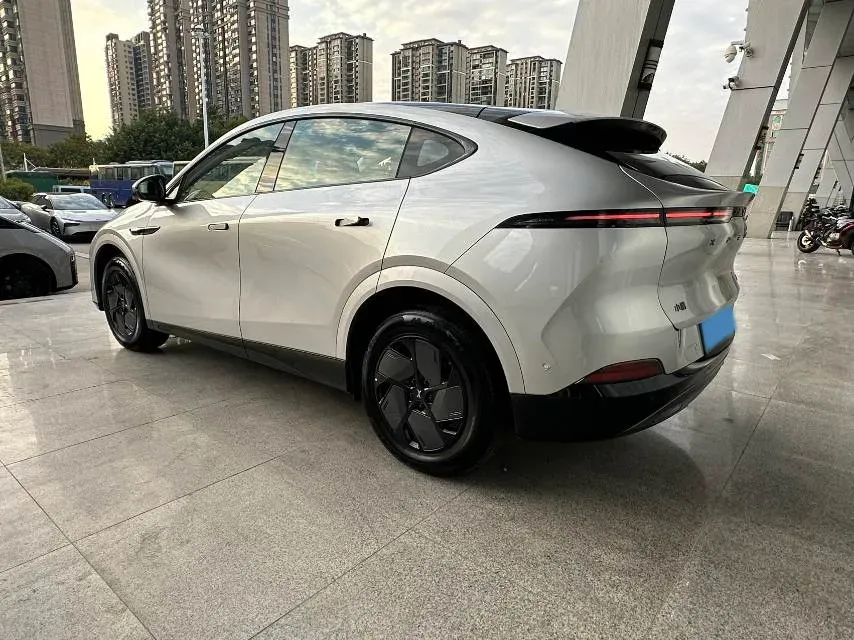 2025 Xpeng G6 BEV 68.5KWH,autocango,china used car exporter,china ev exporter,chinese used car exporter,chinese used ev exporter