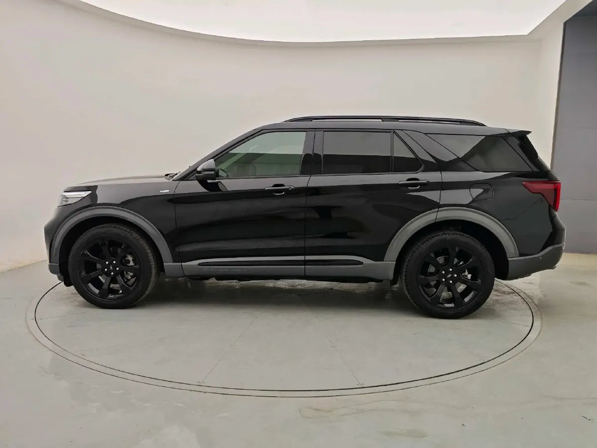 2020 Ford Explorer 2.3T 276HP L4 10AT,autocango,china used car exporter,china ev exporter,chinese used car exporter,chinese used ev exporter