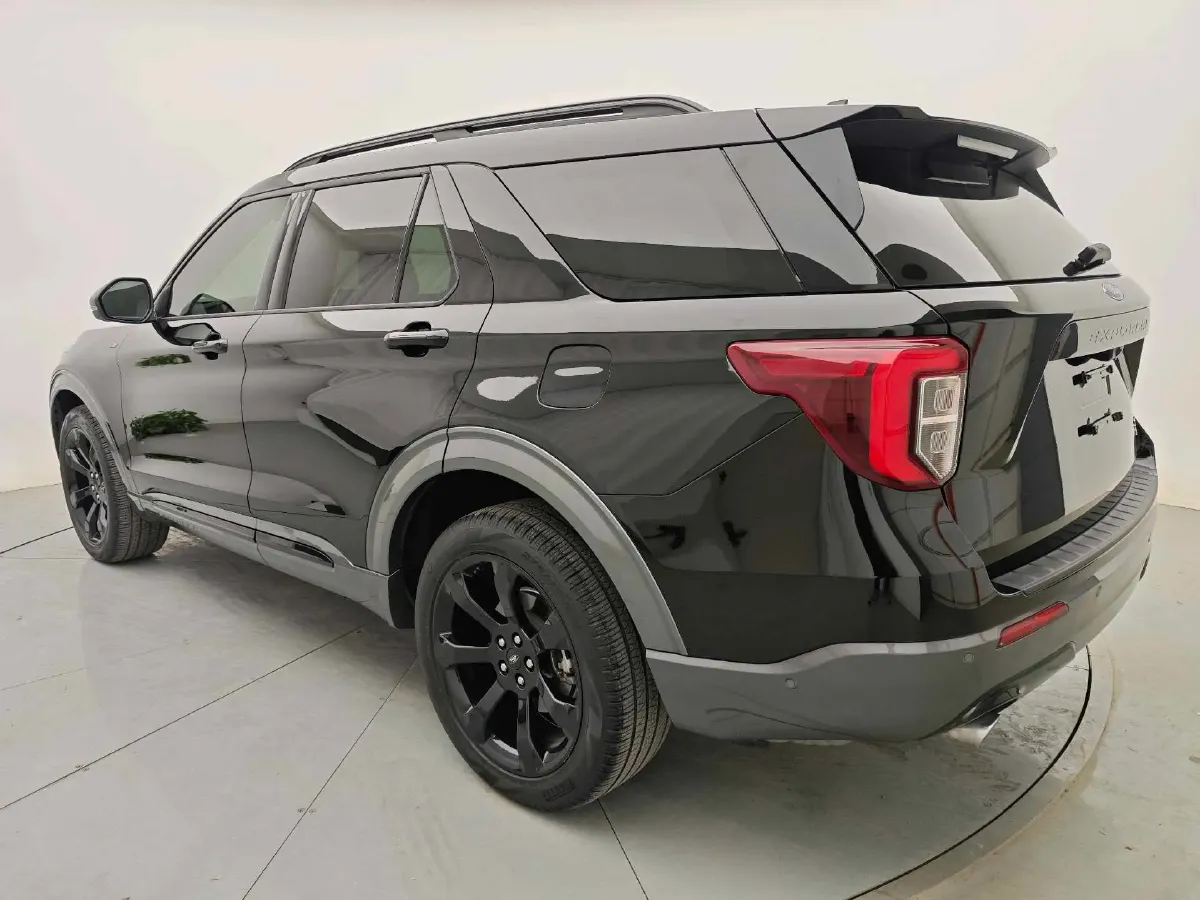 2020 Ford Explorer 2.3T 276HP L4 10AT,autocango,china used car exporter,china ev exporter,chinese used car exporter,chinese used ev exporter