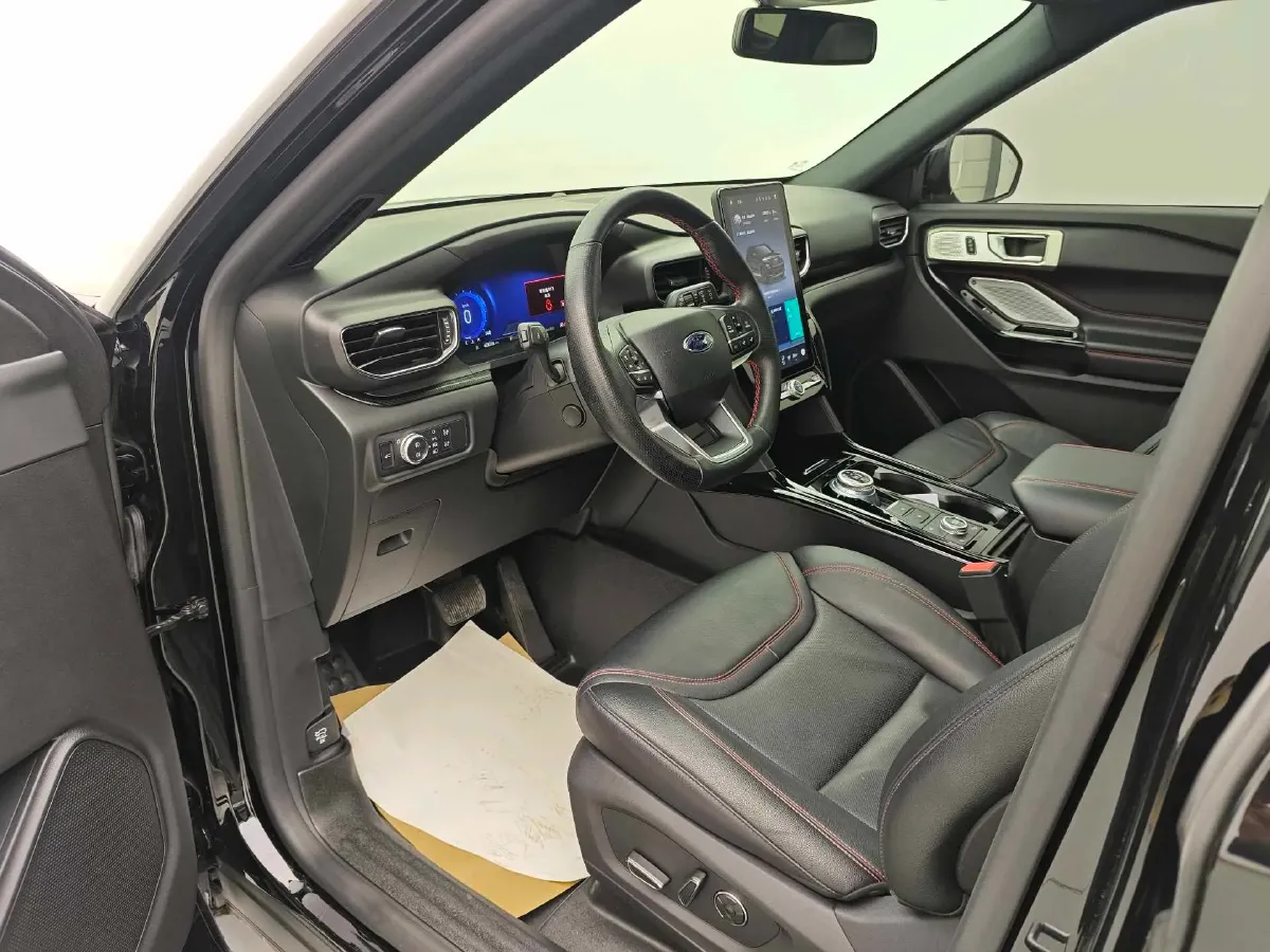 2020 Ford Explorer 2.3T 276HP L4 10AT,autocango,china used car exporter,china ev exporter,chinese used car exporter,chinese used ev exporter