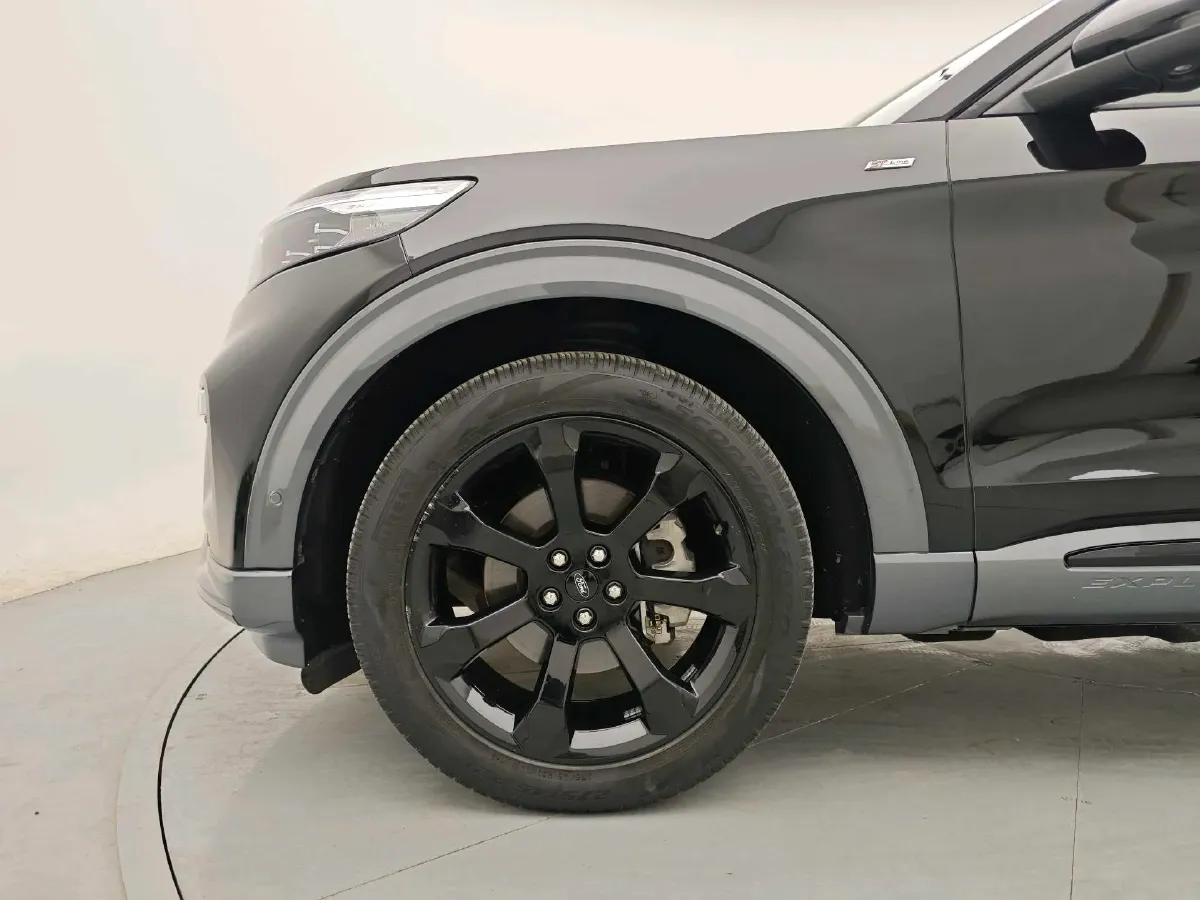2020 Ford Explorer 2.3T 276HP L4 10AT,autocango,china used car exporter,china ev exporter,chinese used car exporter,chinese used ev exporter