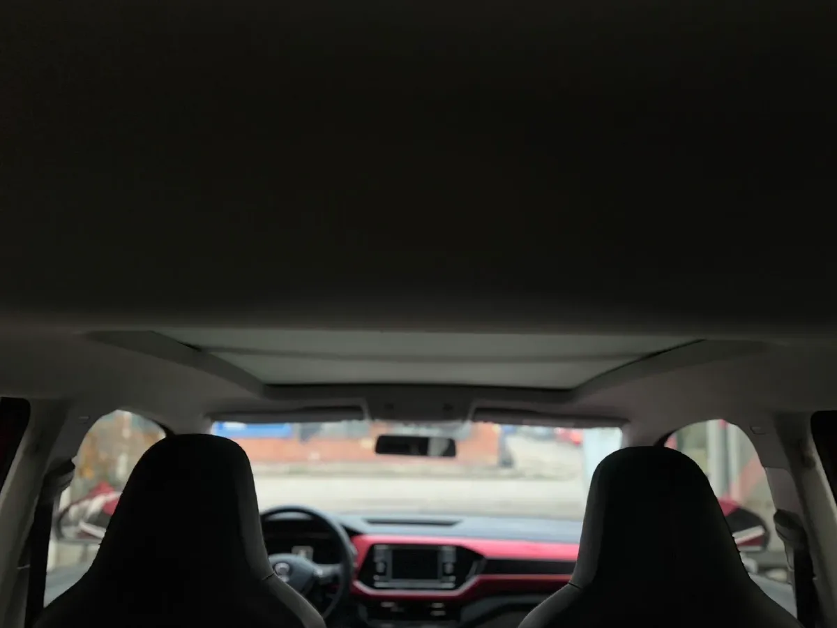 2019 Volkswagen T-Cross 1.5L 113HP L4 6AT,autocango,china used car exporter,china ev exporter,chinese used car exporter,chinese used ev exporter