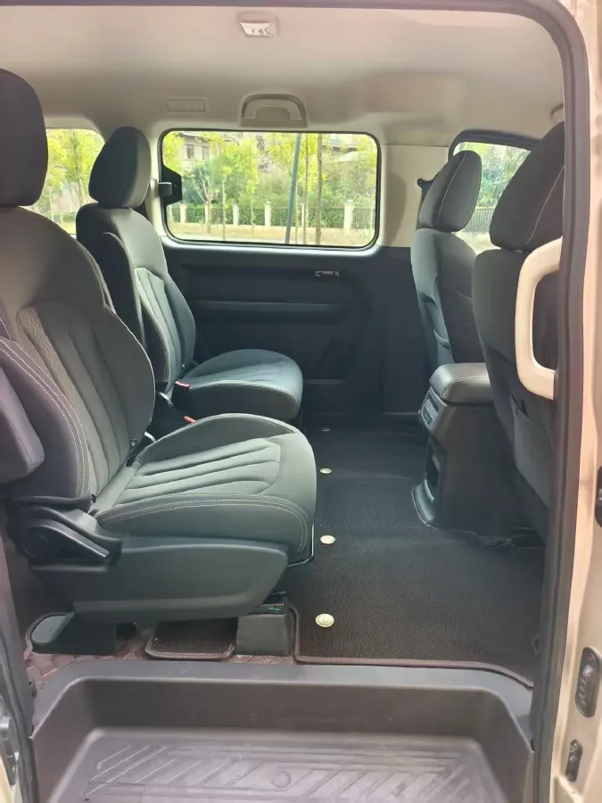 2023 BAW RuiSheng Trump M7 2.0L 144HP L4 8AT,autocango,china used car exporter,china ev exporter,chinese used car exporter,chinese used ev exporter