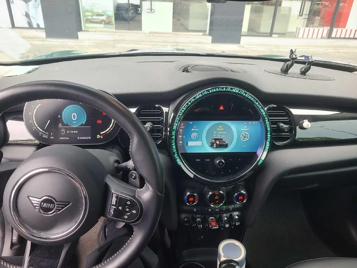 2022 MINI MINI 2.0T 192HP L4 7DCT,autocango,china used car exporter,china ev exporter,chinese used car exporter,chinese used ev exporter