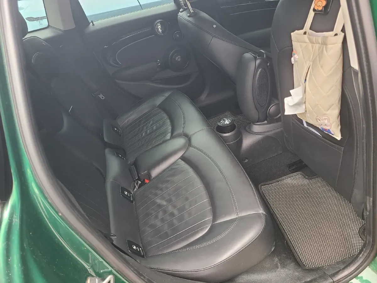 2022 MINI MINI 2.0T 192HP L4 7DCT,autocango,china used car exporter,china ev exporter,chinese used car exporter,chinese used ev exporter