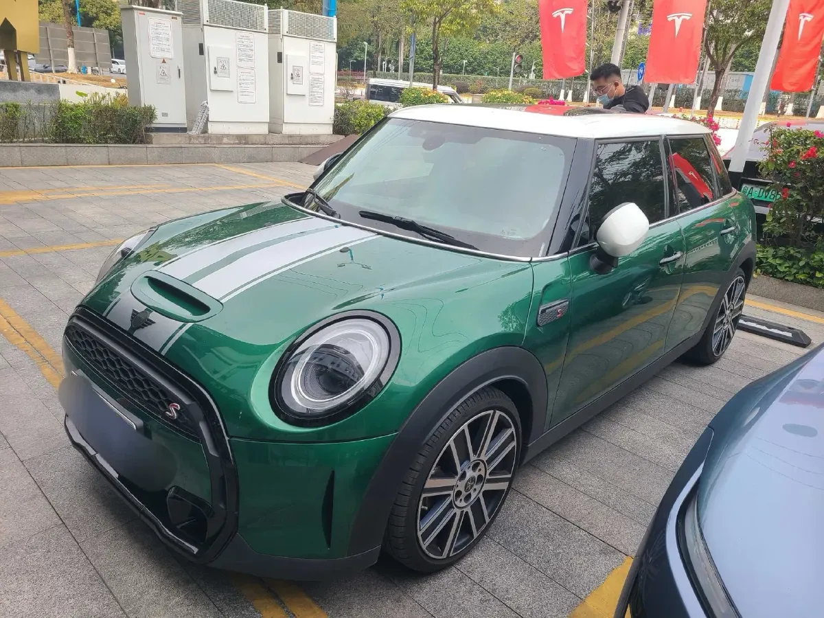 2022 MINI MINI 2.0T 192HP L4 7DCT,autocango,china used car exporter,china ev exporter,chinese used car exporter,chinese used ev exporter