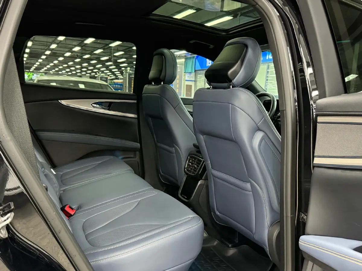 2021 Lincoln Nautilus 2.0T 245HP L4 8AT,autocango,china used car exporter,china ev exporter,chinese used car exporter,chinese used ev exporter