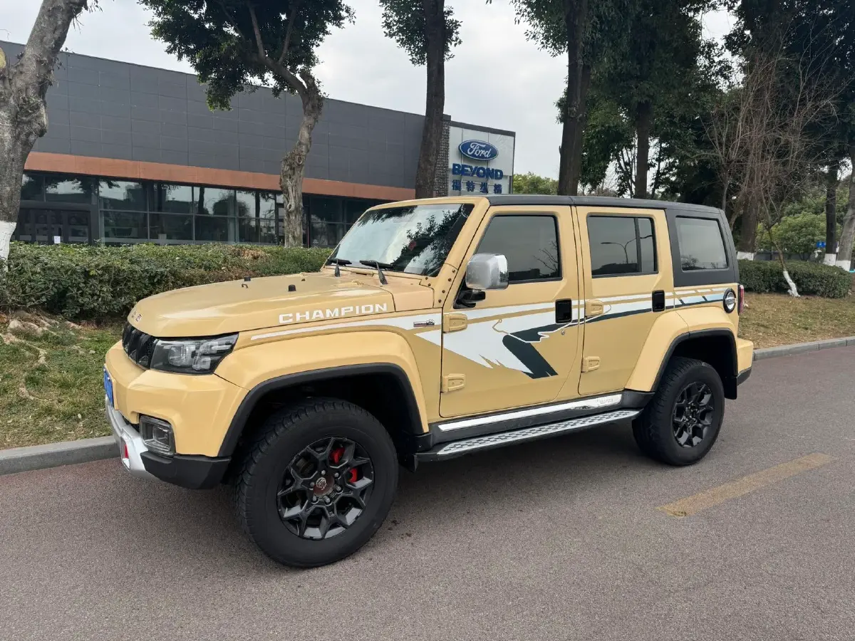 2019 Beijing BJ40 2.3T 231HP L4 6AT